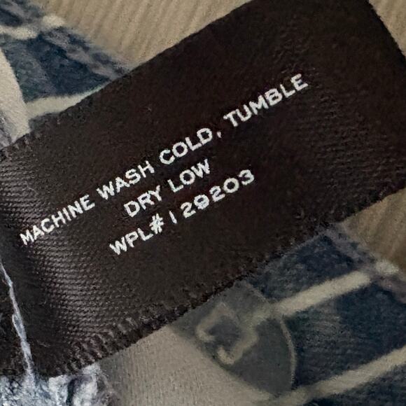 AQUA Women's Size 25 Blue Pinstripes Denim MidRise Wide Leg Frayed Hem Jeans - Picture 9 of 10